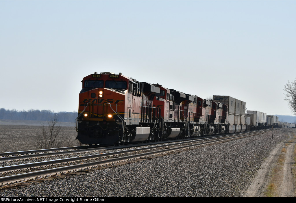 BNSF 6949